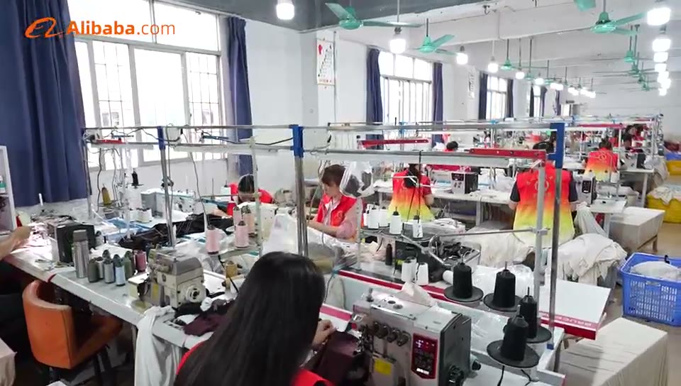 L'atelier de prêt-à-porter féminin à Guangzhou